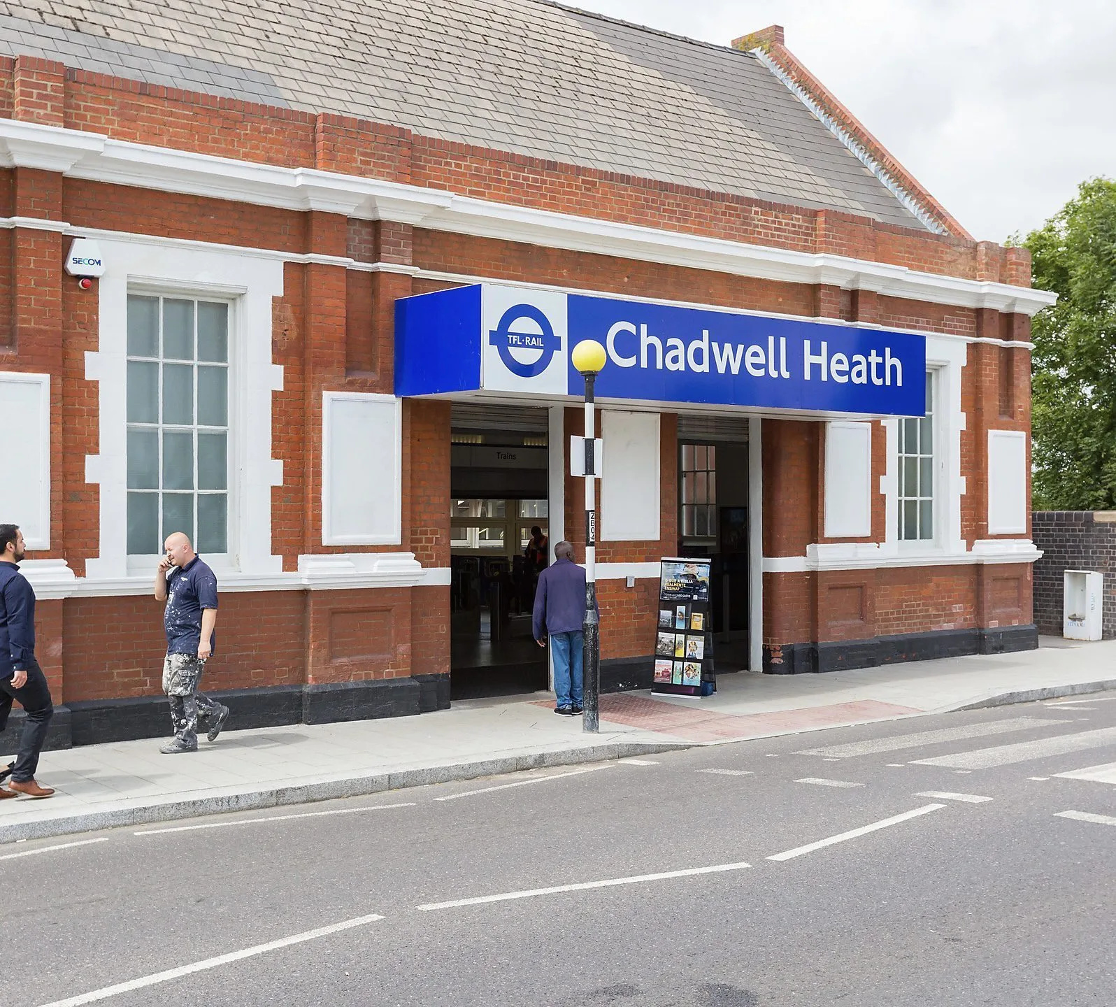 Body Found Dead on Tracks Near Chadwell Heath â€“ Police Launch Investigation