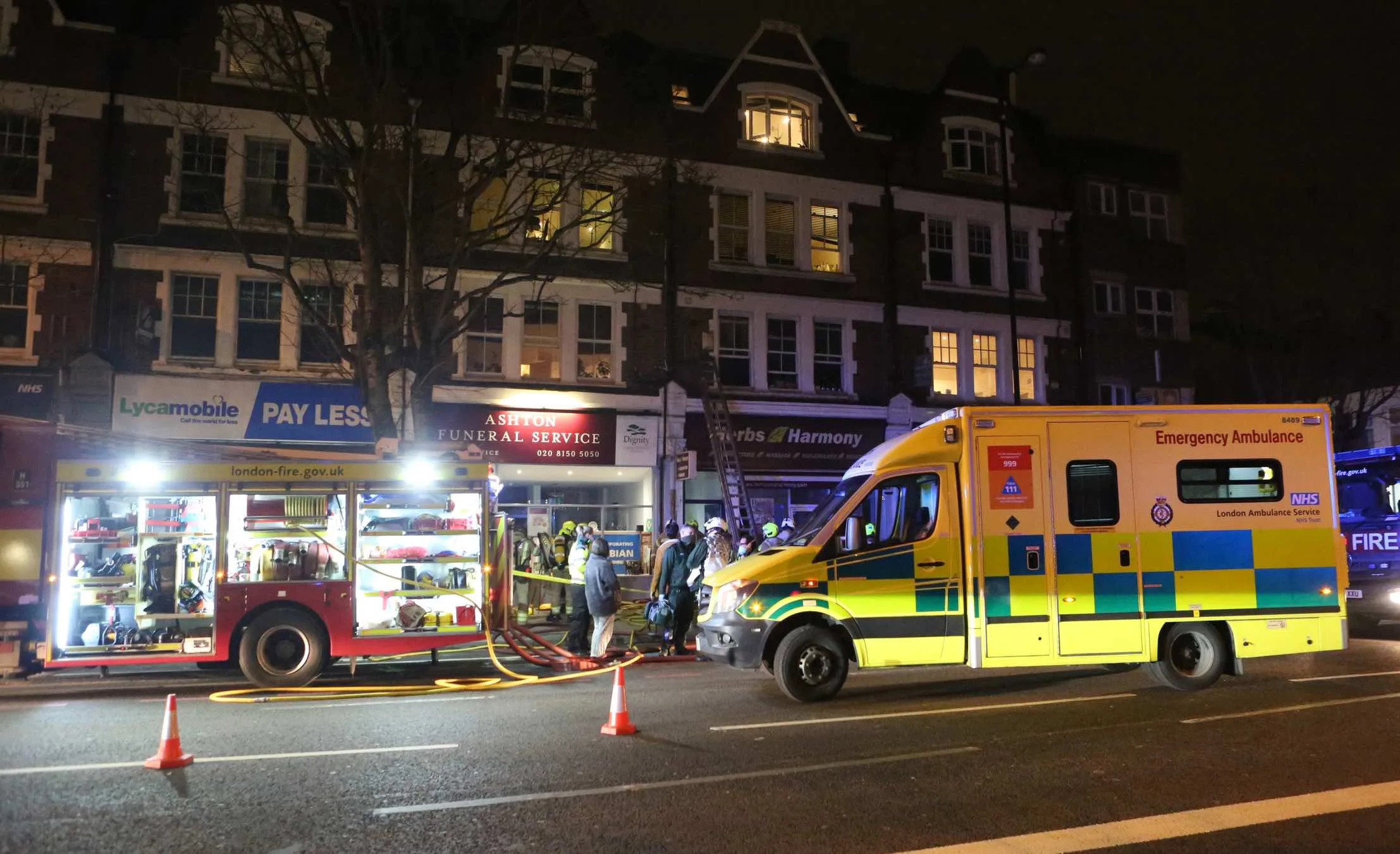 Six Fire Engines Tackle Fierce Balham Flat Blaze as Residents Rescued from Smoke