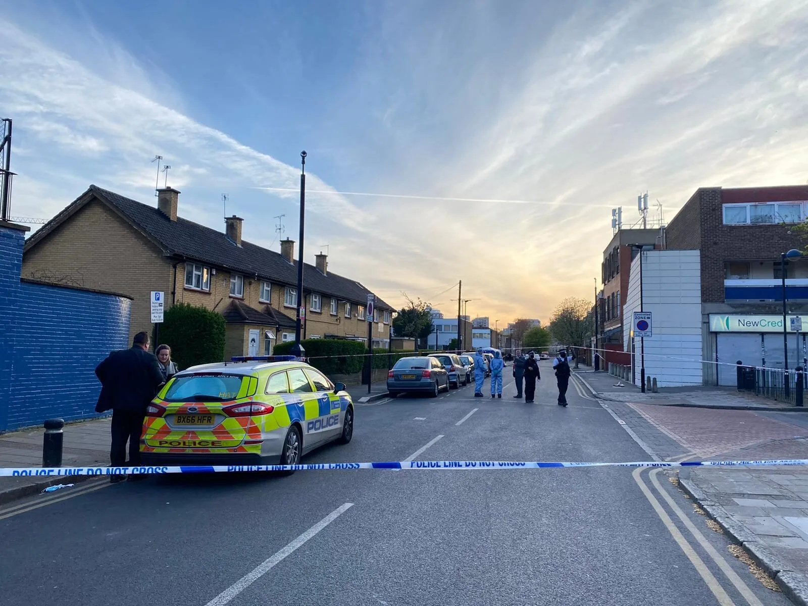 Six Injured in Daylight Post Office Robbery Chaos in New Eltham â€“ Police Hunt Fleeing Culprits