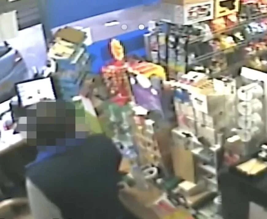 South London Knifepoint Moped Gang Jailed After Â£24,000 Spreeâ€”Leader Gets Six Years