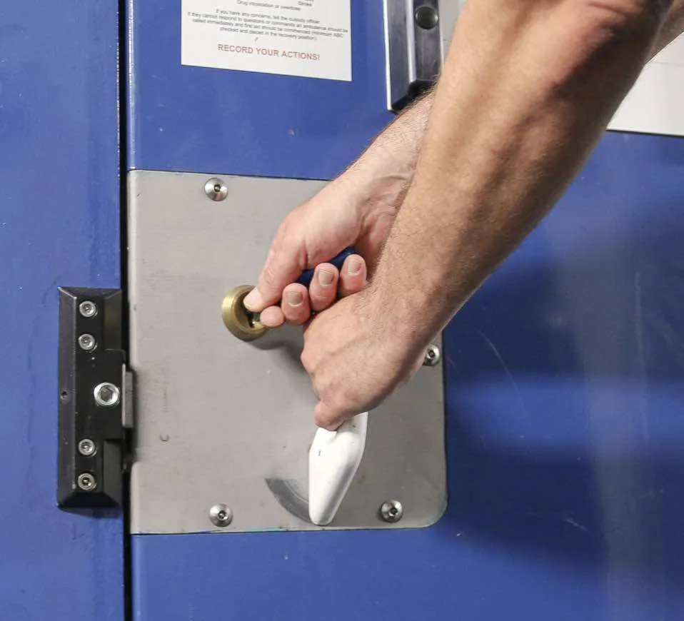 Southampton Man, 21, Busted with Class A Drugs After High-Speed A335 Stop