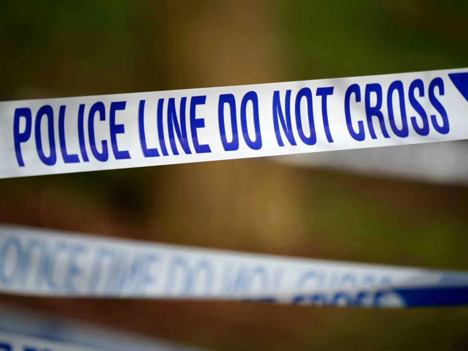 Man stabbed in broad daylight on Croydon High Street