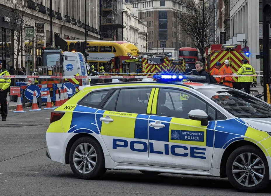 Bus Crashes Into Soho Pub: New Oxford Street Sealed Off as Traffic Chaos Hits Central London