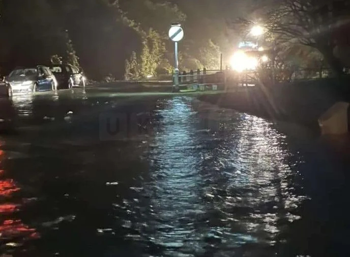 Devastating Floods Swamp Littlehampton and Newhaven â€“ Firefighters Race to Save Homes