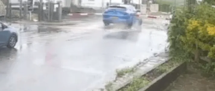 High-Speed Police Chase Ends in Smash at Berwick Station â€“ Alfa Romeo Crashes, Driver Flees