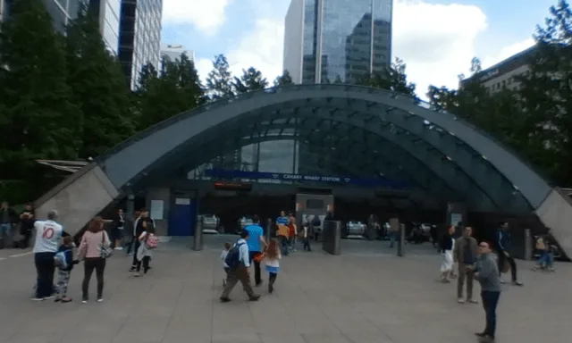 Serious Injury at Canary Wharf Tube Sparks Station Shutdown and Travel Chaos