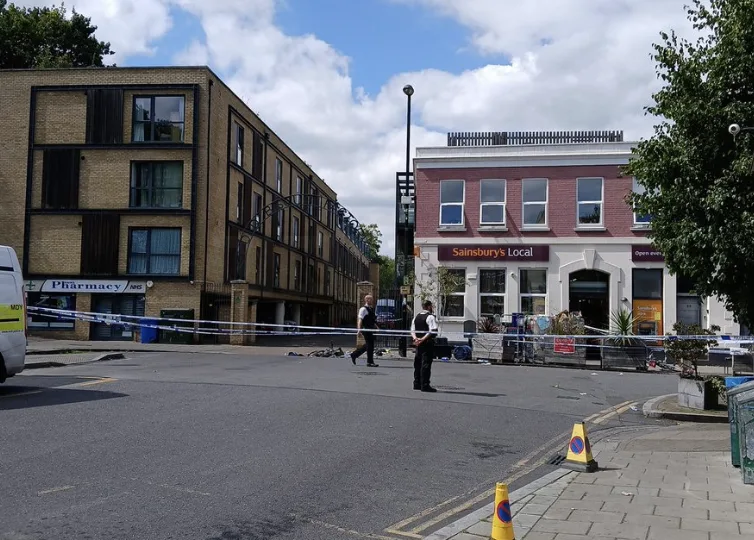 Teen Stabbed in Hither Green Park â€“ Manhunt Launched After Hospital Attack