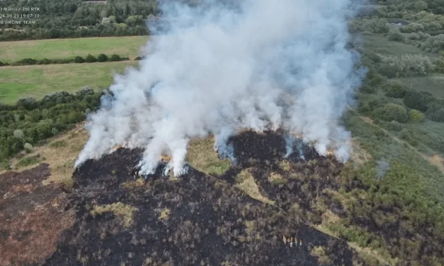 Huge Grass Fire Tears Through Ingrebourne Hill Country Park in Rainham â€“ 60 Firefighters Battle Blaze