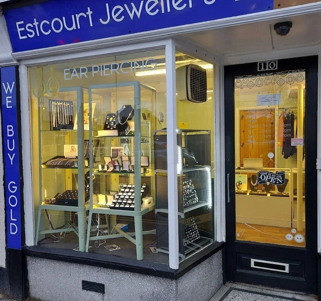 Police Investigating Robbery Attempt at Devizes Jewellers