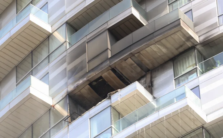 Massive London High-Rise Fires: 125 Firefighters Battle Two Blazes on Isle of Dogs and Blackwall