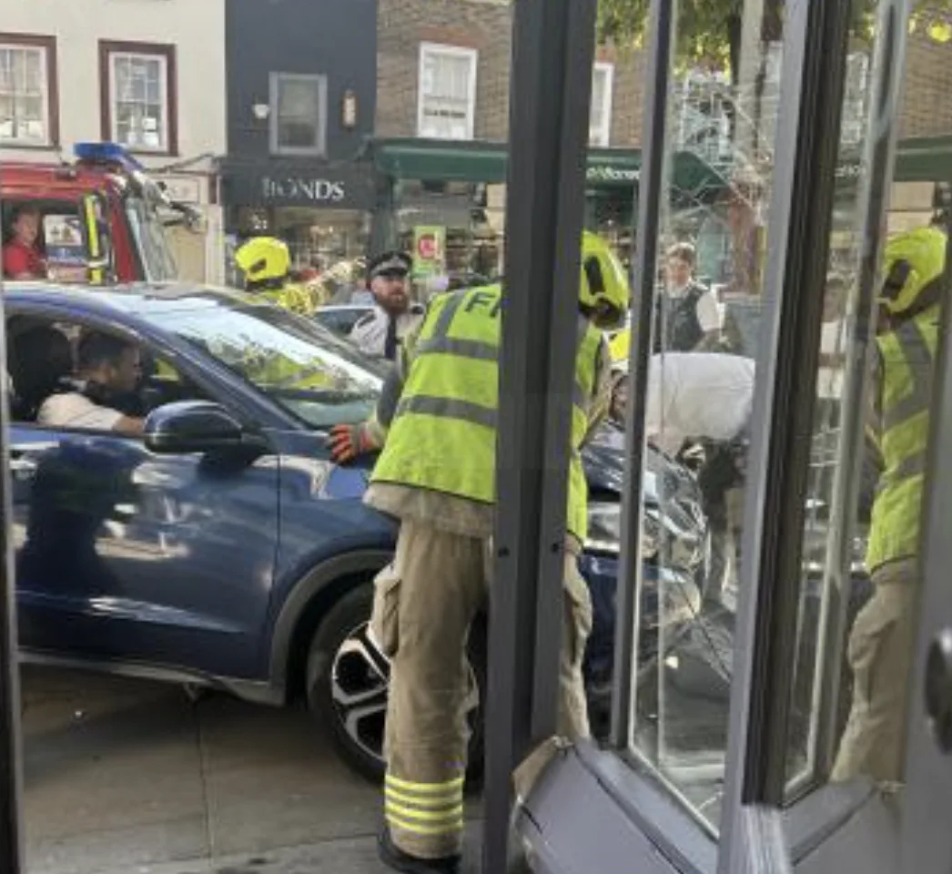 Car Crashes Into Hannahâ€™s Nail Bar in Blackheath Village, Emergency Crews Respond