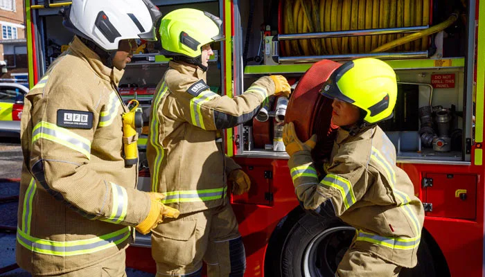 Ilford Lane Shuts After Restaurant Blaze Sparks Major Traffic Chaos â€“ No Injuries Reported