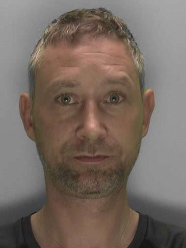 Burgess Hill Pervert Jailed for Exposing Himself to Woman on London to St Albans Train