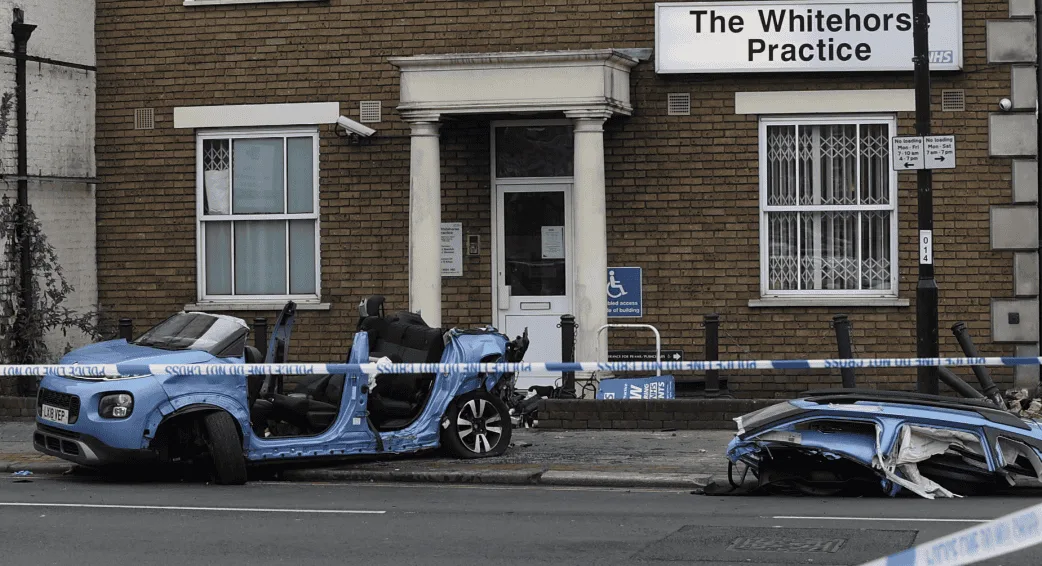 Stolen Car Crashes narrowly missing Doctors Surgery in Croydon After Failing to Stop for Police