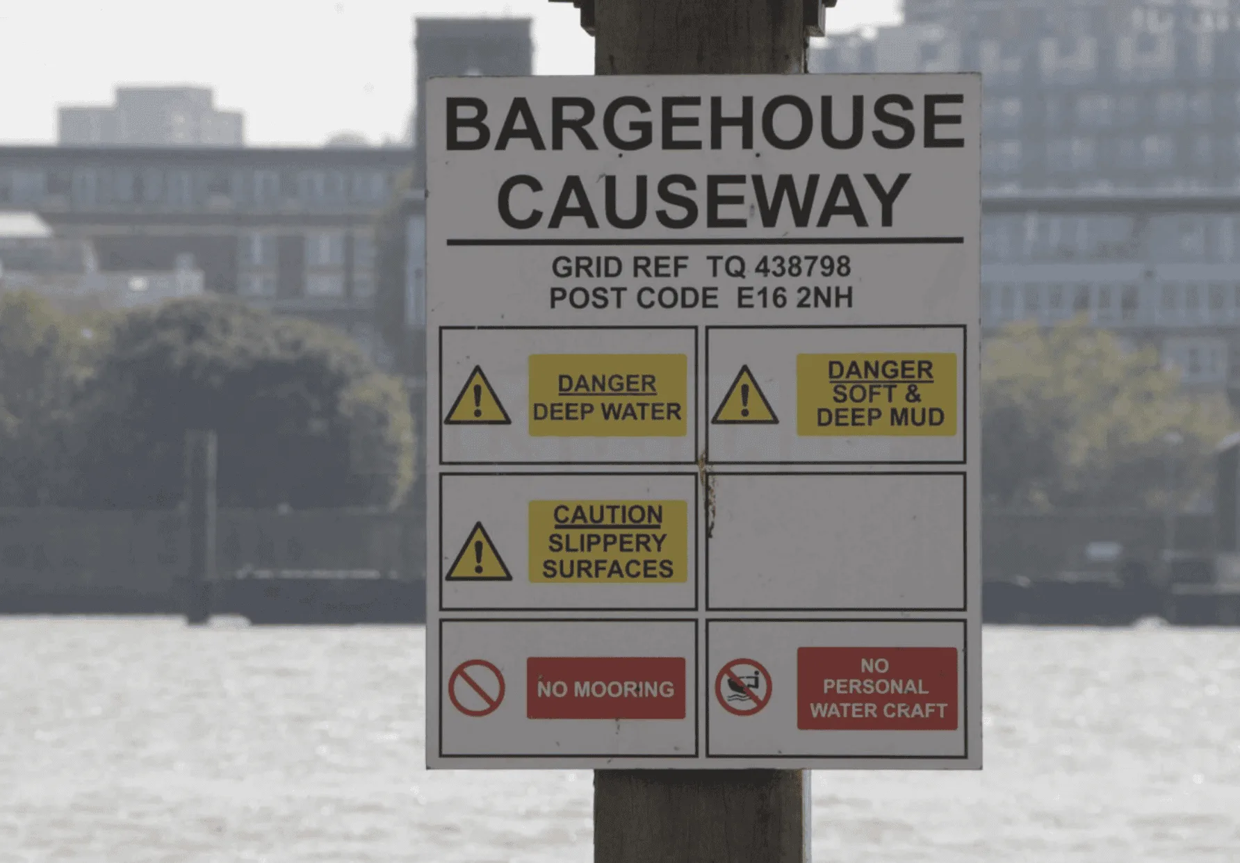 Search Continues for Missing 11-Year-Old Girl After Falling into River Thames