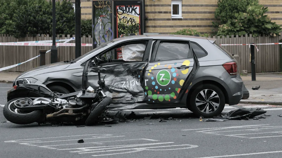 Serious Crash Closes A13 Commercial Road in Stepney â€” Major Emergency Response Ongoing