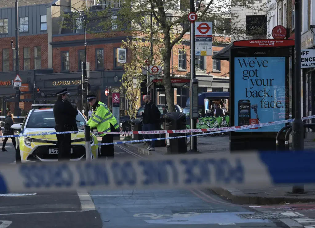 Stabbing Closes A3 Clapham High Street Overnight â€“ Police Launch Investigation