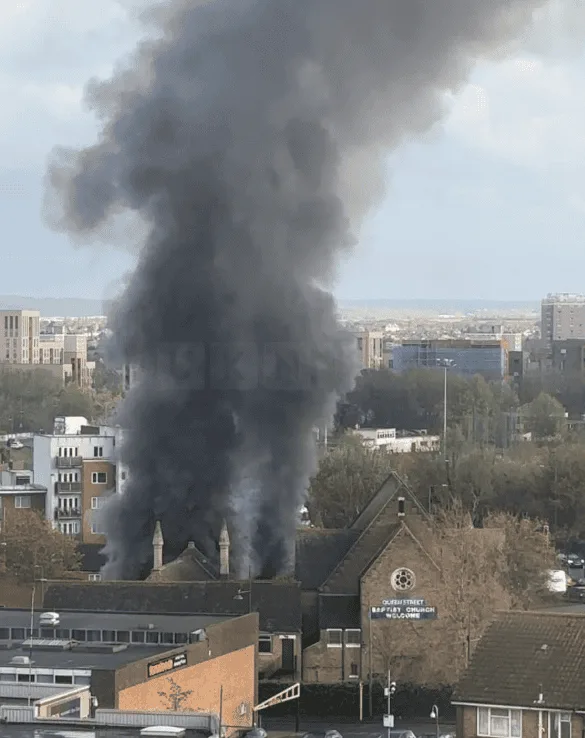 Thick Smoke Triggers Fire Brigade Rush to Erith Near Baptist Church â€“ Cause Unknown