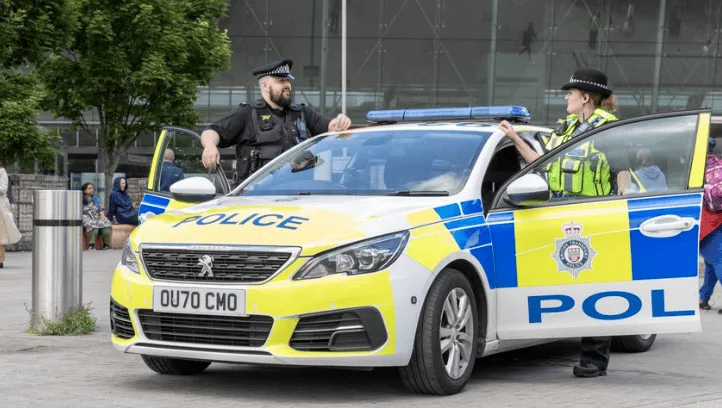 Pregnant Woman Punched and Robbed at East Ham Station â€“ Teen Arrested by British Transport Police