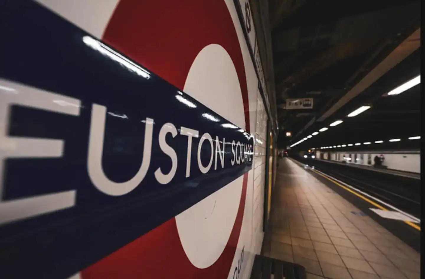 Easter Travel Chaos in London: TfL Shuts Key Tube, DLR & Overground Routes April 18-21