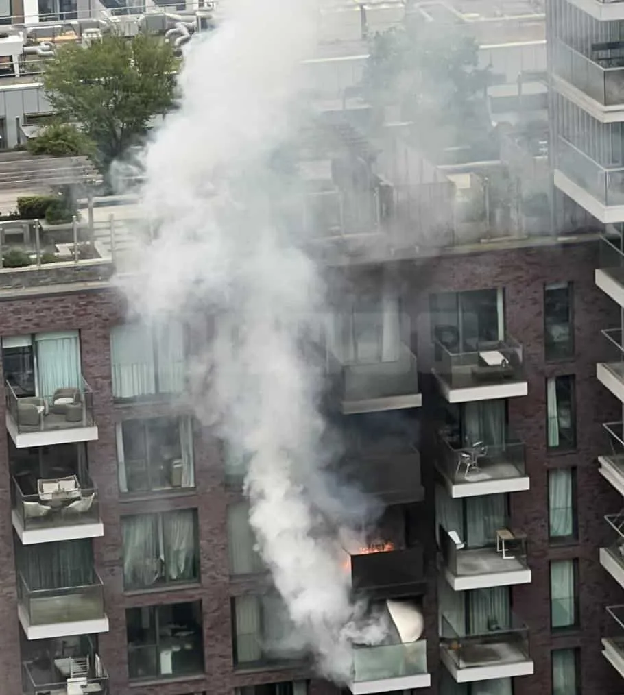 Blaze Breaks Out in Aldgate Flats: 11 Evacuated as 100 Firefighters Tackle Leman Street Inferno