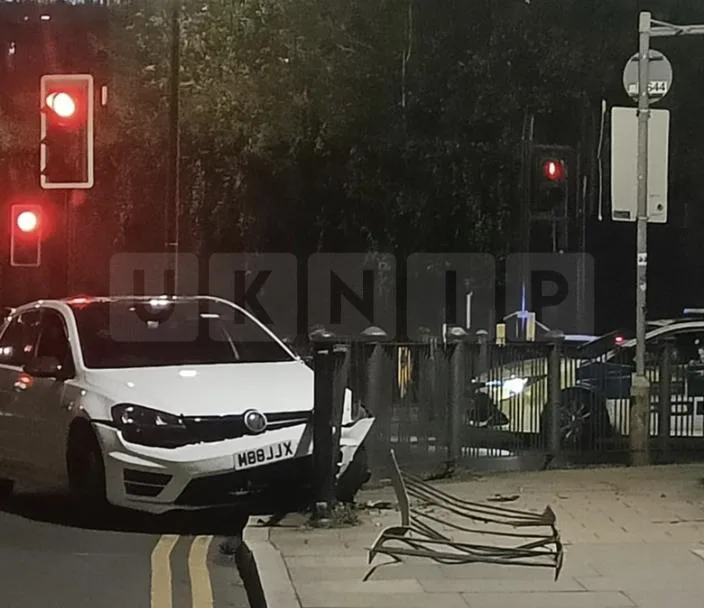 East London Horror: Man Hospitalised After High-Speed Ramming and Suspected Acid Attack Near Canary Wharf