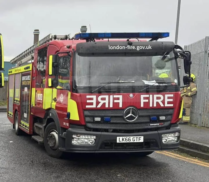 Crash Chaos in Sidcup: Two-Vehicle Smash Outside Christ the King College Sparks Major Road Closure