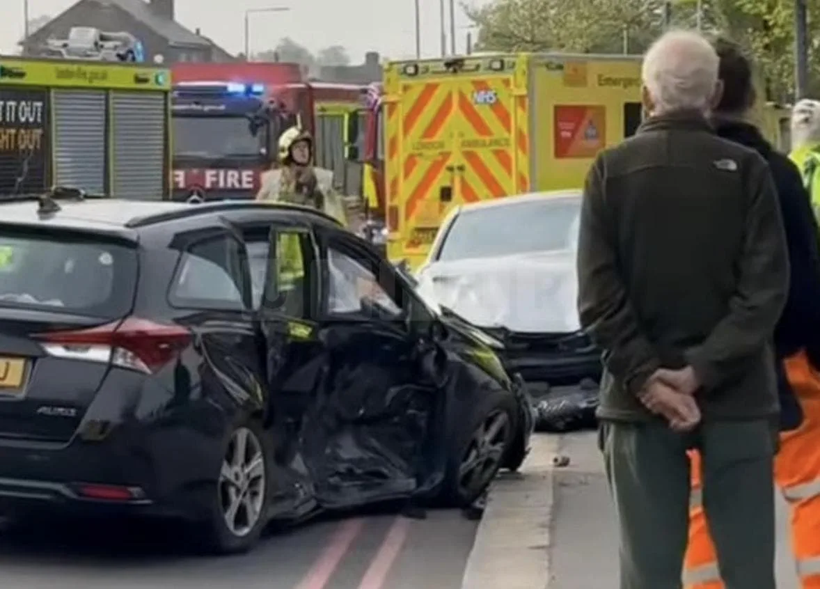 Crash Chaos in Croydon: High-Speed A23 Smash Leaves One Critical, Road Closed for Hours