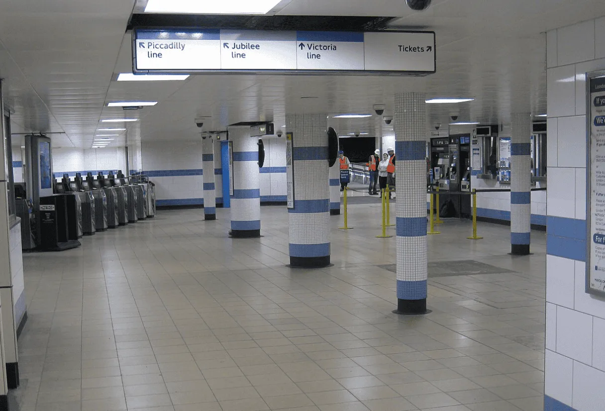 Emergency Services Respond to Smoke Reports at Green Park Underground Station