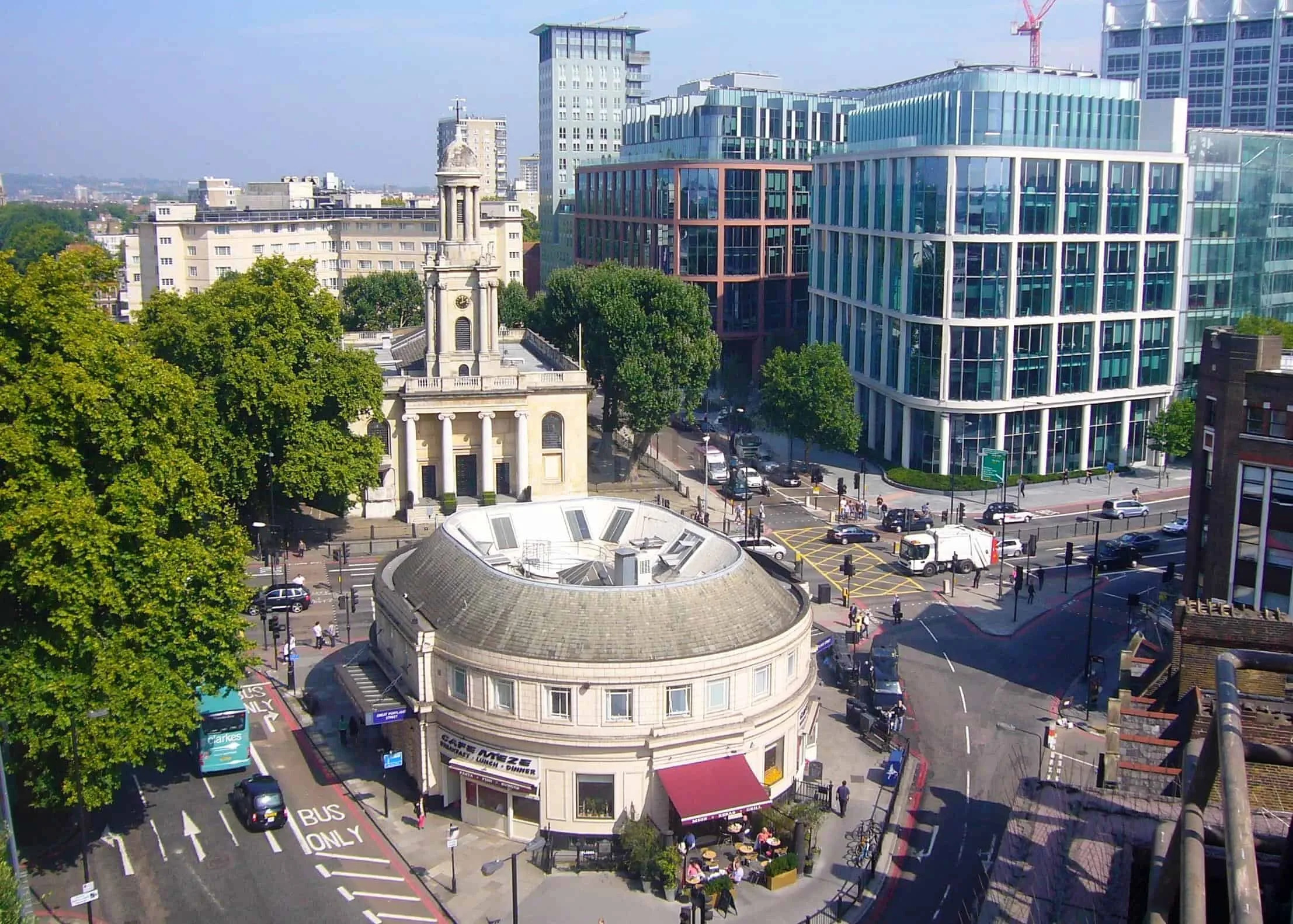 Panic at Great Portland Street Tube as Person Hit by Train â€“ Major Delays Hit Circle, Hammersmith & City, Metropolitan Lines