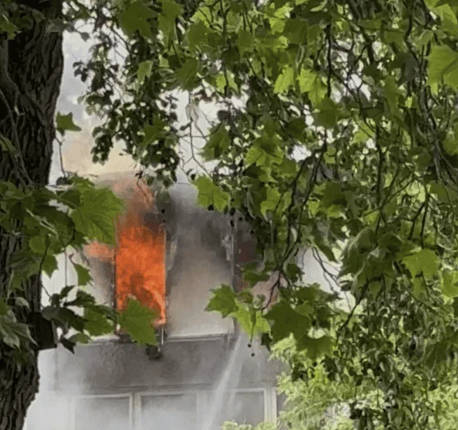 Massive Explosion Rocks Erith Townhouse on Mangold Way â€“ No Injuries After Fiery Blast Caught on Camera