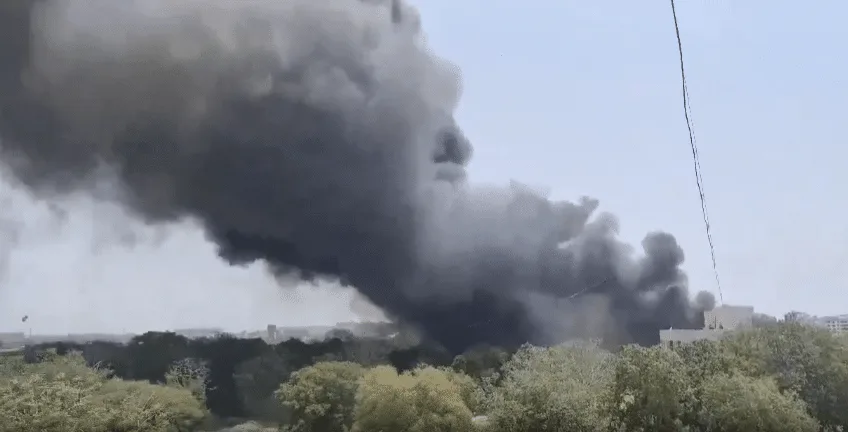 Air India Boeing 787 Crashes After Ahmedabad Take-Off En Route to Gatwick â€“ 242 Onboard