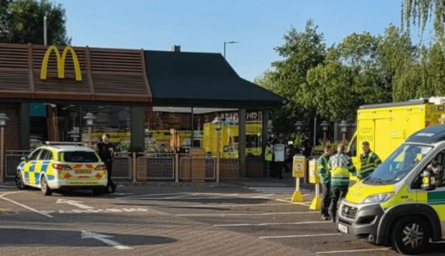 Emergency Services Swarm McDonald’s at Highbridge Retail Park in Waltham Abbey â€“ Area on Lockdown