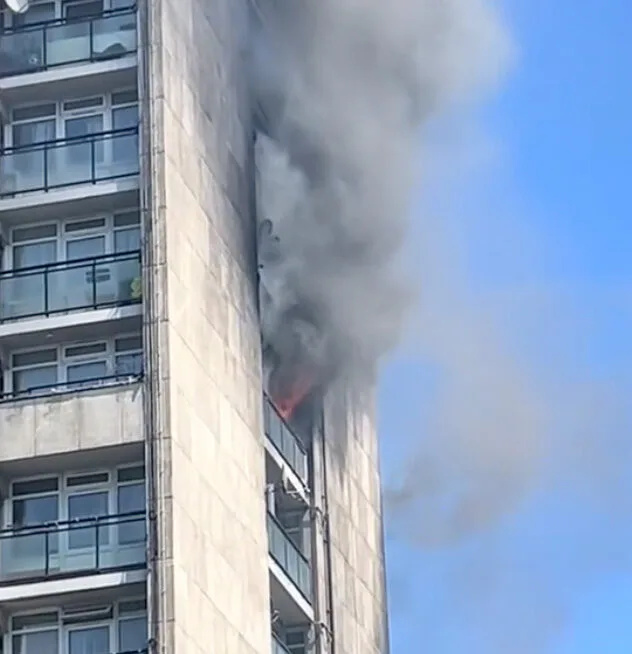 Major Fire at Brandon Estate High-Rise in South London â€“ People Reported Trapped