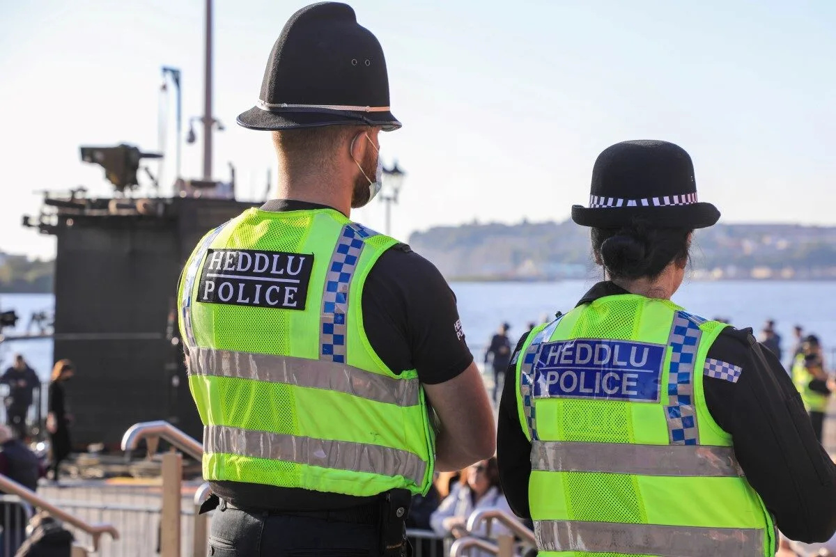 Teen Jumps From Car to Attack Child Outside Swansea Primary School â€“ Police Seek Witnesses