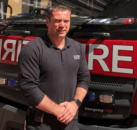 Off-Duty London Fire Boss Climbs Builderâ€™s Ladder to Rescue Five from Chadwell Heath Blaze