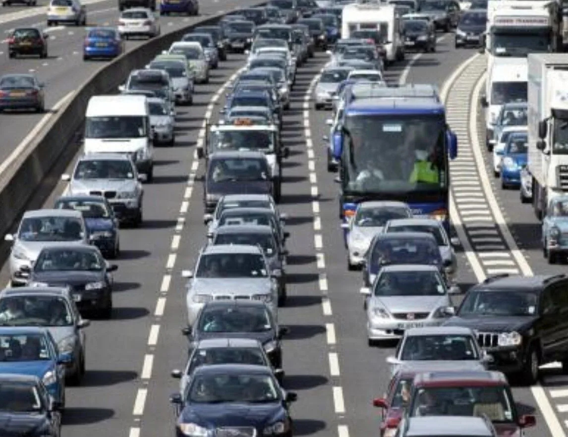 M27 Eastbound CLOSED After Two-Lorry Smash at J5 â€“ Major Delays and Diversions in Place