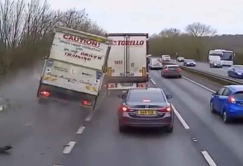 Police Slam Shockingly Unsafe Cars Caught on Road to Southampton Port