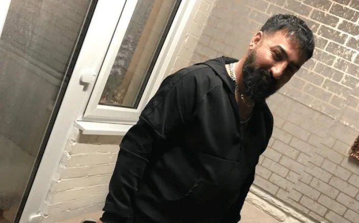 People Smuggling Gang Crushed After Migrant Yacht Crashes on Sussex Coast, Mastermind Named