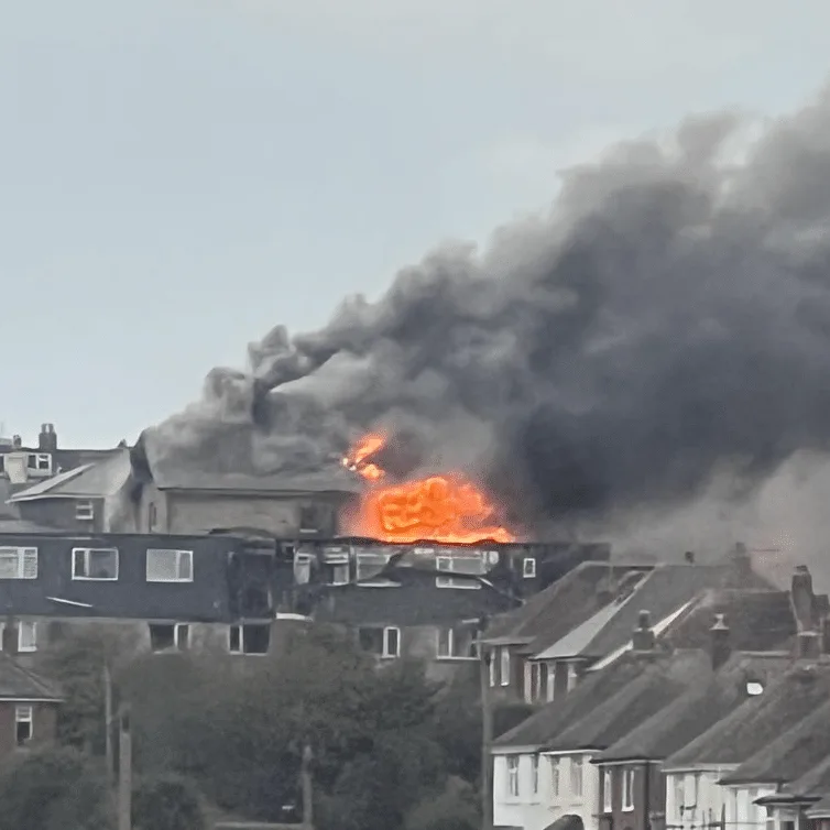 Inferno at Abandoned Sandown Cygnet Hotel Sends Thick Smoke Sky-High