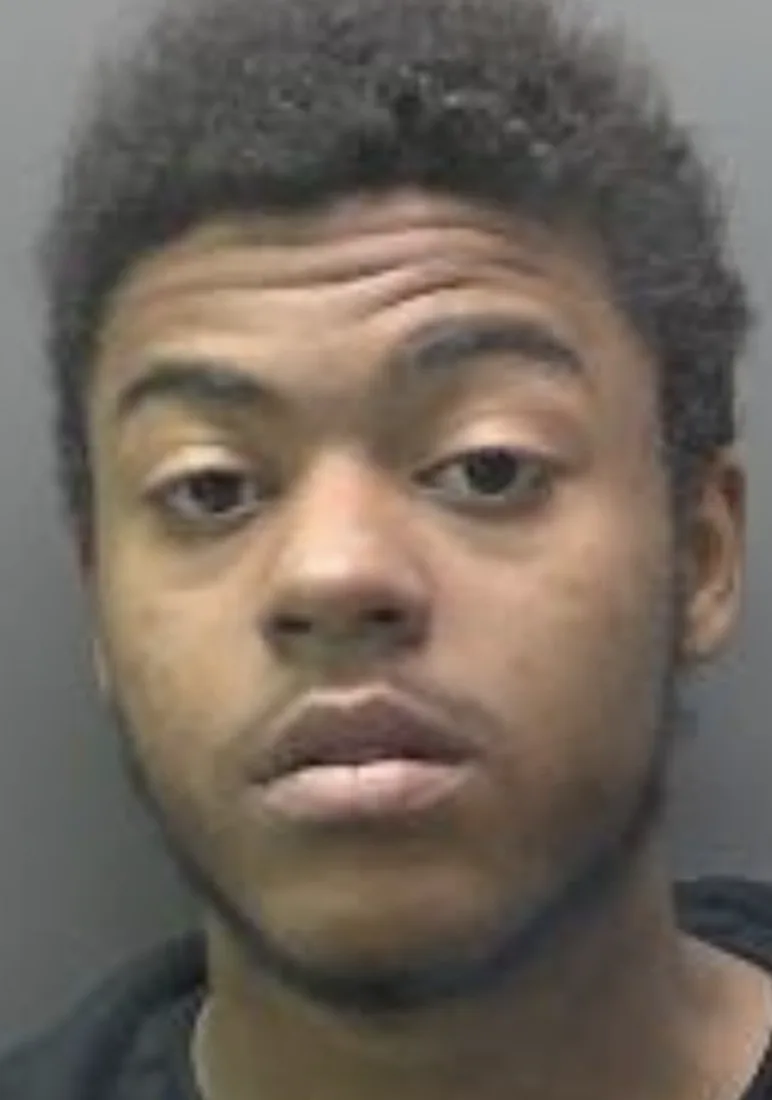 Brutal Mugging in Huntingdon: Man Jailed for Robbing Teen
