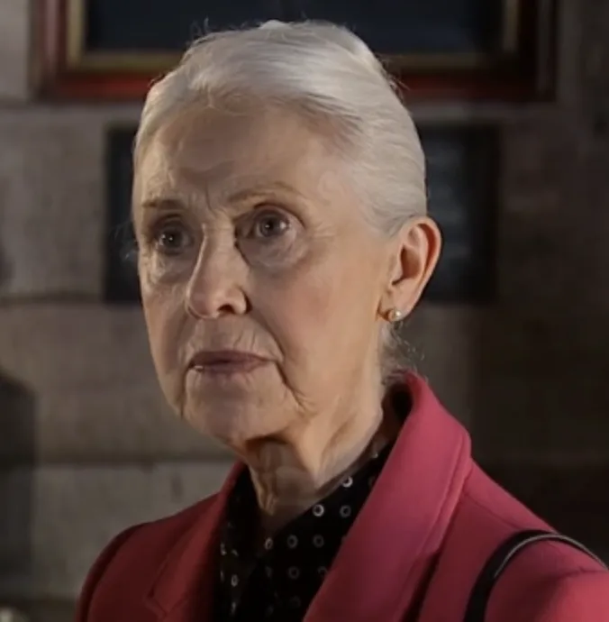 Coronation Street Star Lynne Verrall Dies Aged 76 After Brave MND Battle