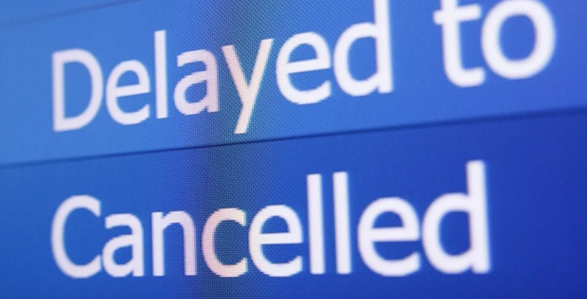 â€œDeadlyâ€ Storm Grounds Nearly 10,000 US Flights