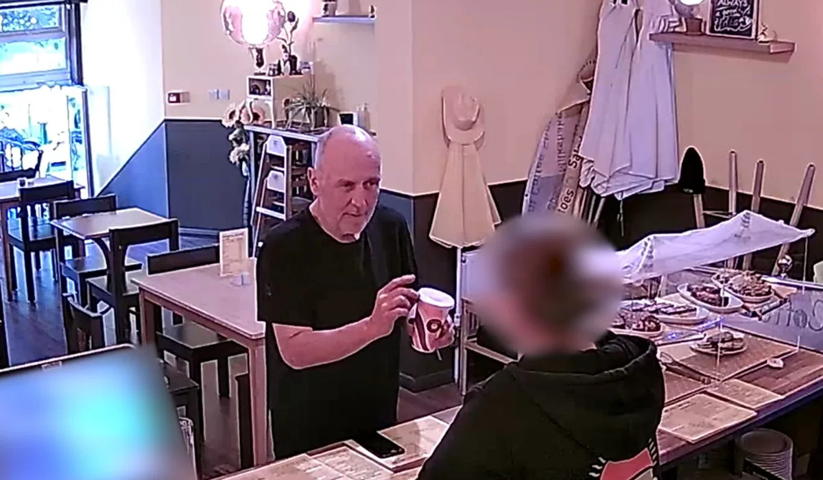 Fraudster jailed for bogus cafÃ© milkshake injury claim
