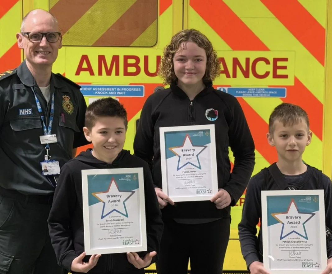 Young Heroes Save Man on New Yearâ€™s Eve