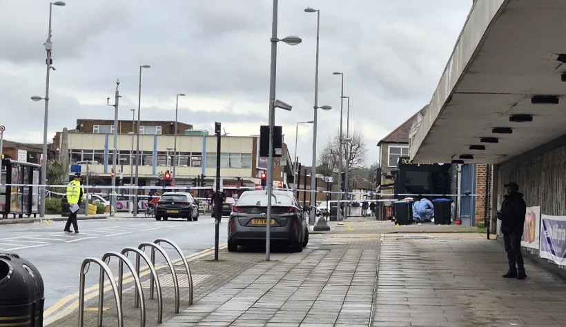 Chingford Mount Stabbing Sparks Major Police Operation â€“ Victim Stable, Investigation Underway