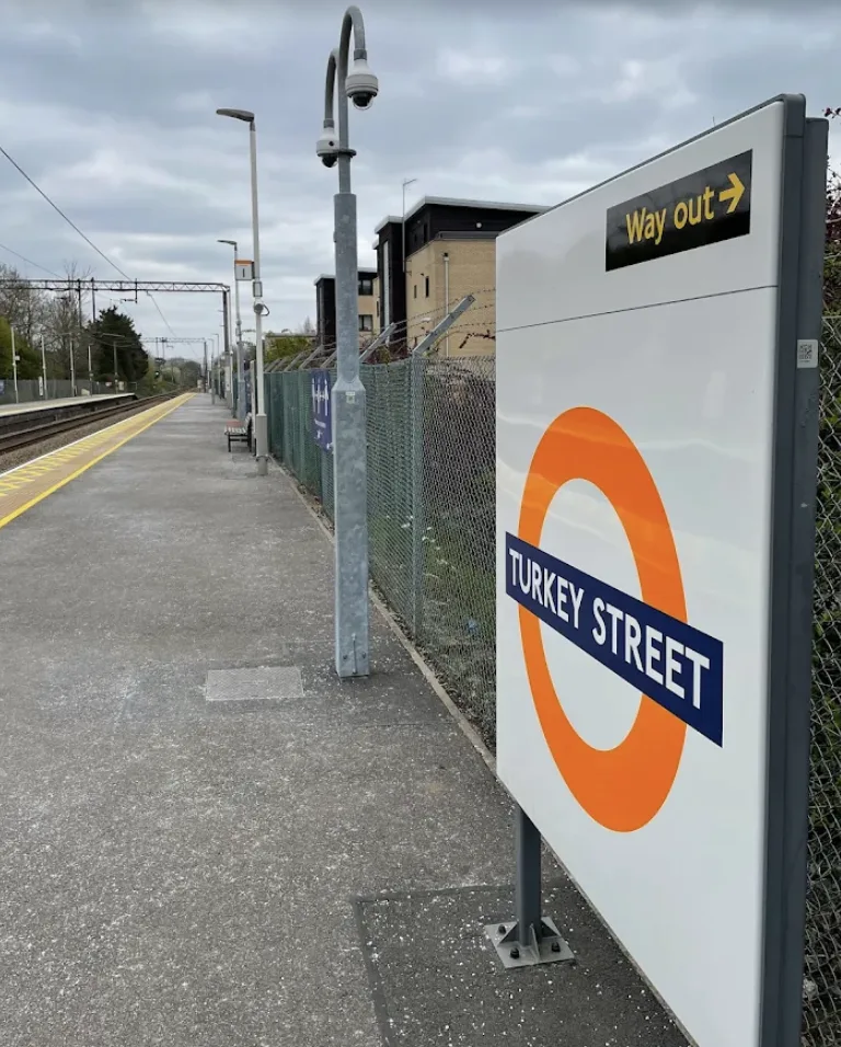 Stabbing Shocker on London Overground at Turkey Street â€“ Man Hospitalised, Police Hunt Suspects