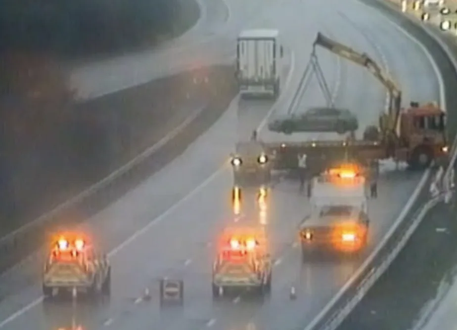 M1 Halts in Leicestershire After Car-Trailer Crash as M27 Lane Closes and A419 Shutsâ€”Chaos Hits UK Roads