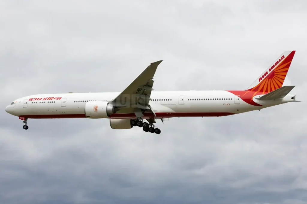 Drunk Britâ€™s Rant on Heathrow-Dhaka Flight Costs Him Â£2,000 Fine for Abuse and Assault