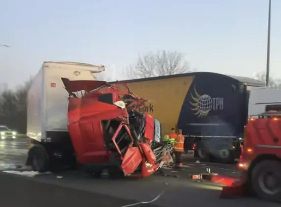 M25 Clockwise Closed All Day After Massive Three-Lorry Crash Near M11 Causes Diesel Spill and Chaos